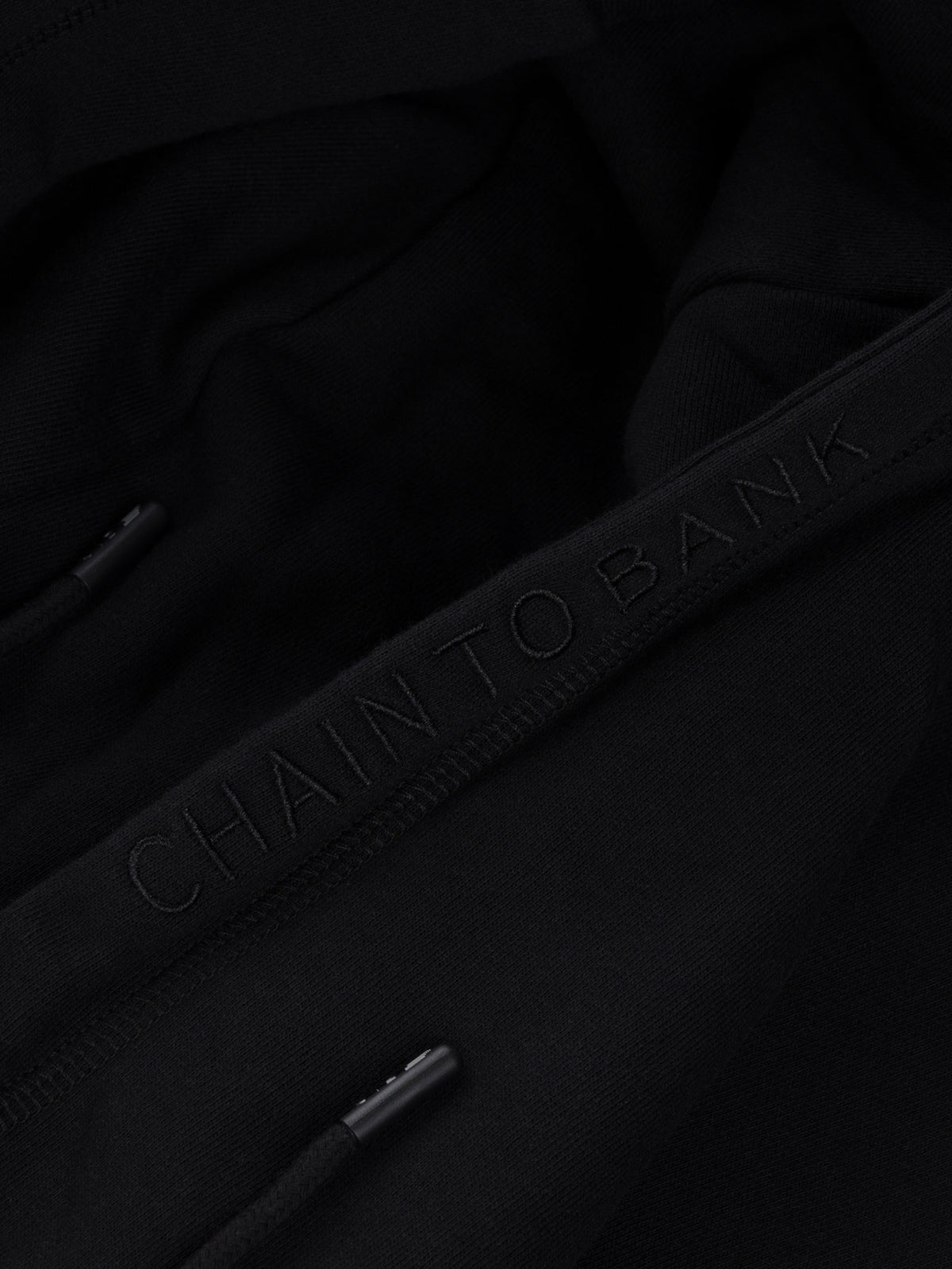 CLASSIC FT SHIELD LOGO HOOD | BLACK